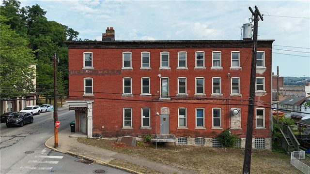 900 Island Ave, Mckees Rocks, PA 15136