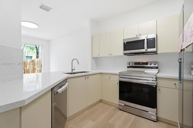 1444 SE 25th Ave, Homestead, FL 33035