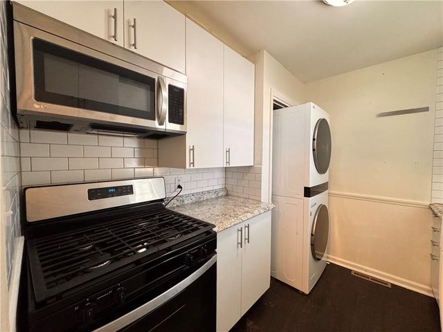11108 Bennington Avenue, Kansas City, MO 64134