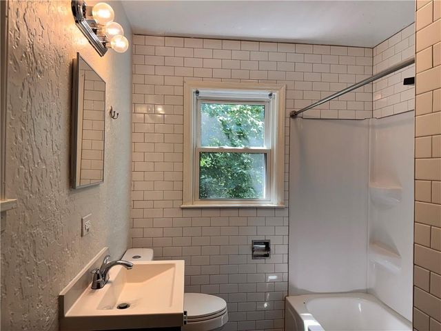 11108 Bennington Avenue, Kansas City, MO 64134