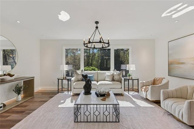 1005 16th Fairway, Sandy Springs, GA 30350