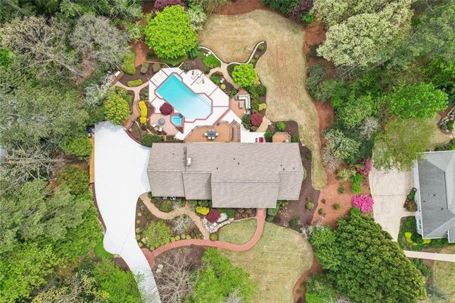 1005 16th Fairway, Sandy Springs, GA 30350