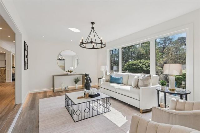 1005 16th Fairway, Sandy Springs, GA 30350