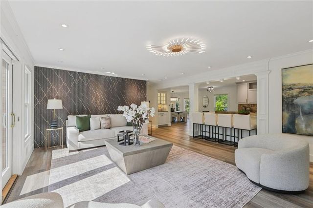 1005 16th Fairway, Sandy Springs, GA 30350