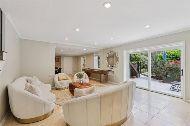 1005 16th Fairway, Sandy Springs, GA 30350