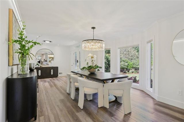 1005 16th Fairway, Sandy Springs, GA 30350