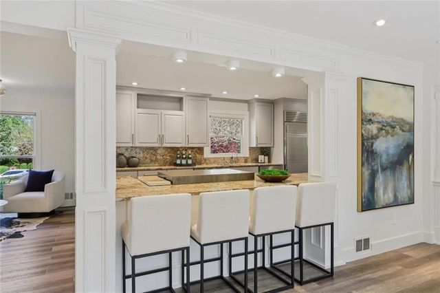 1005 16th Fairway, Sandy Springs, GA 30350