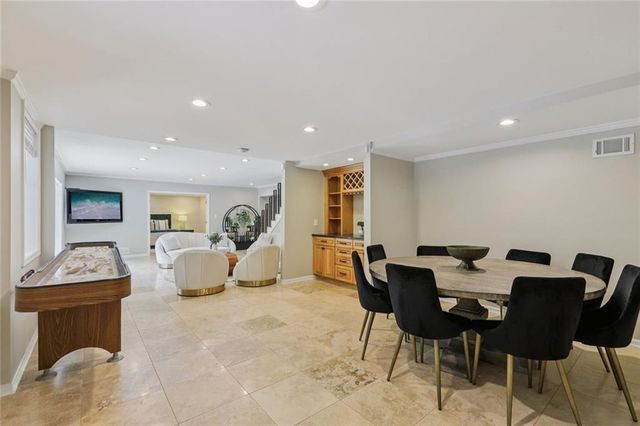 1005 16th Fairway, Sandy Springs, GA 30350