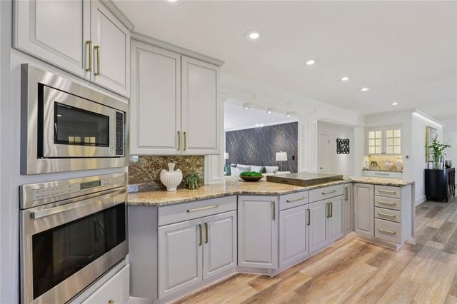 1005 16th Fairway, Sandy Springs, GA 30350