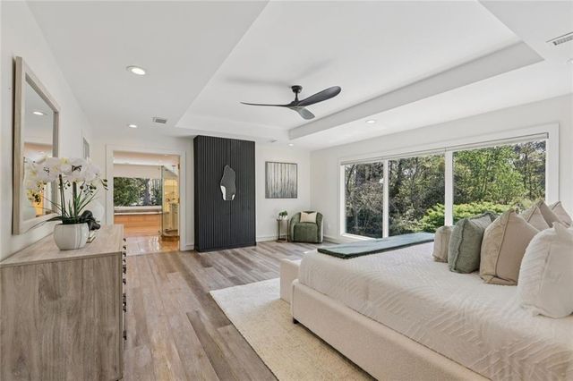 1005 16th Fairway, Sandy Springs, GA 30350