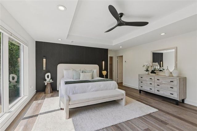 1005 16th Fairway, Sandy Springs, GA 30350