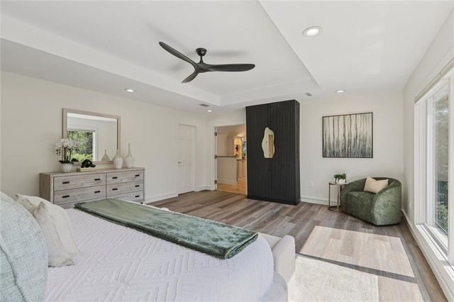 1005 16th Fairway, Sandy Springs, GA 30350