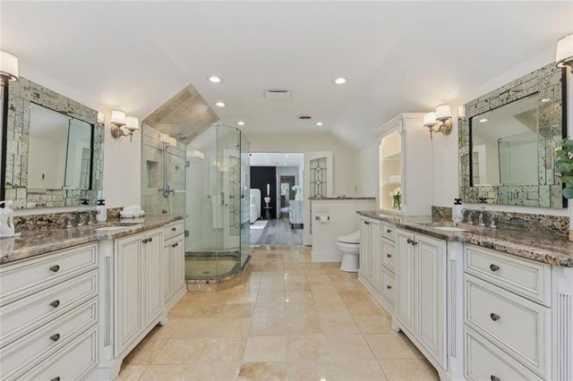 1005 16th Fairway, Sandy Springs, GA 30350