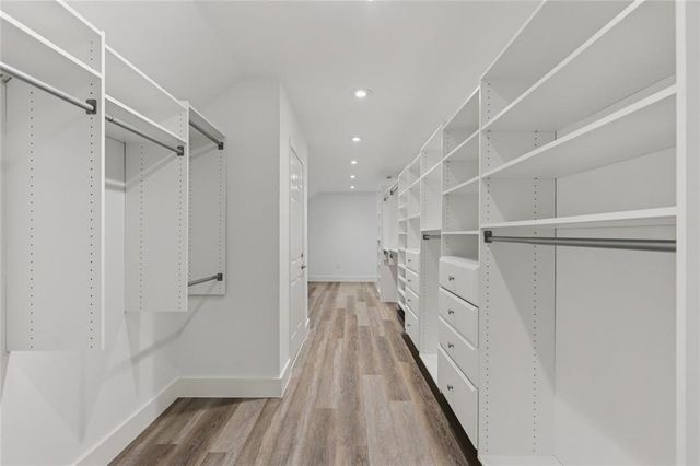 1005 16th Fairway, Sandy Springs, GA 30350