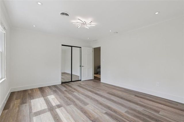 1005 16th Fairway, Sandy Springs, GA 30350