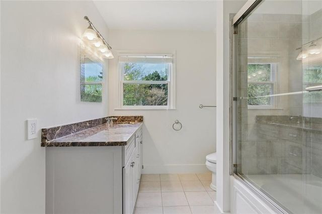 1005 16th Fairway, Sandy Springs, GA 30350