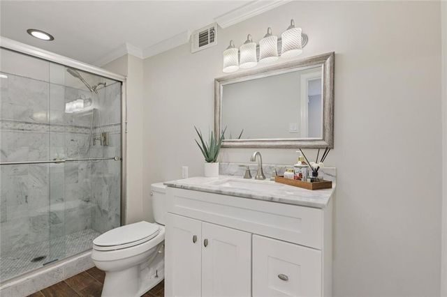 1005 16th Fairway, Sandy Springs, GA 30350