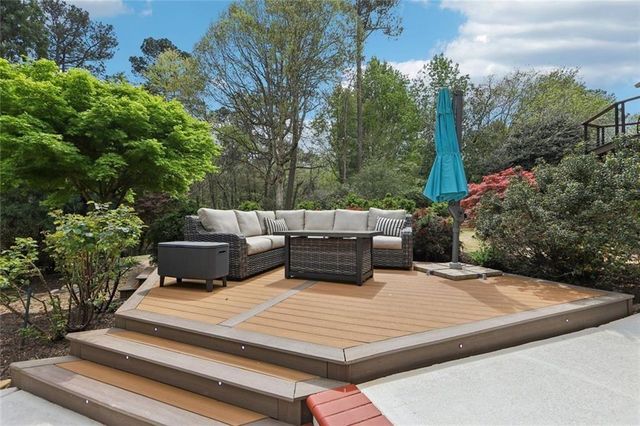 1005 16th Fairway, Sandy Springs, GA 30350