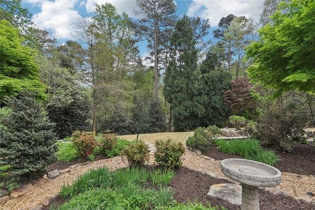 1005 16th Fairway, Sandy Springs, GA 30350