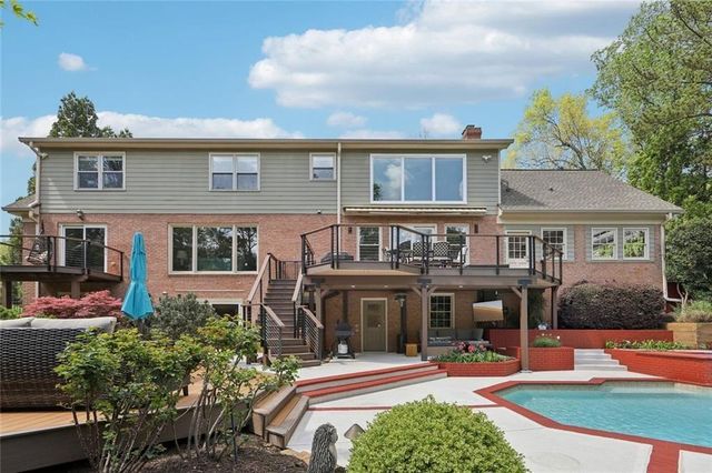 1005 16th Fairway, Sandy Springs, GA 30350