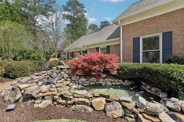 1005 16th Fairway, Sandy Springs, GA 30350