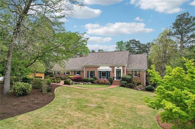 1005 16th Fairway, Sandy Springs, GA 30350