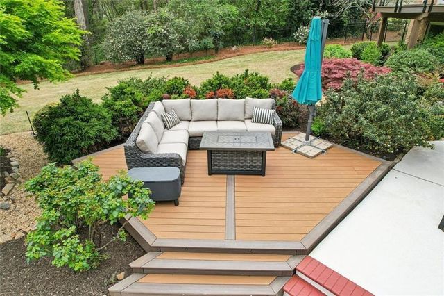 1005 16th Fairway, Sandy Springs, GA 30350