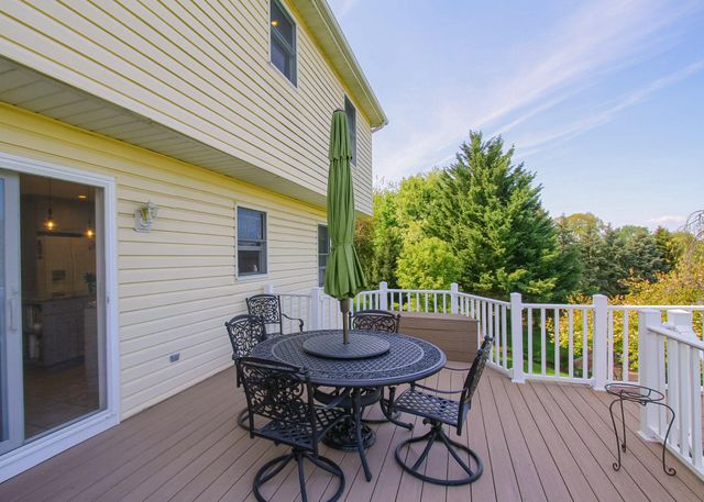 888 DAIRY CT, Harrisburg, PA 17111