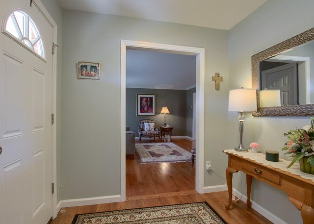 888 DAIRY CT, Harrisburg, PA 17111