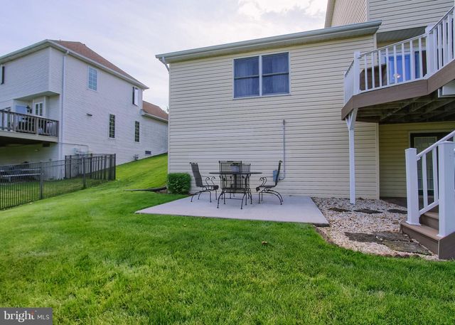 888 DAIRY CT, Harrisburg, PA 17111