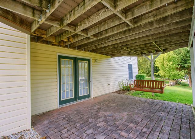 888 DAIRY CT, Harrisburg, PA 17111