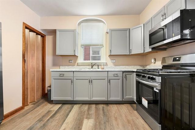 3518 7th Ave, Beaver Falls, PA 15010