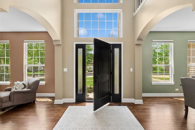3102 Merrywell Court, Carpentersville, IL 60110