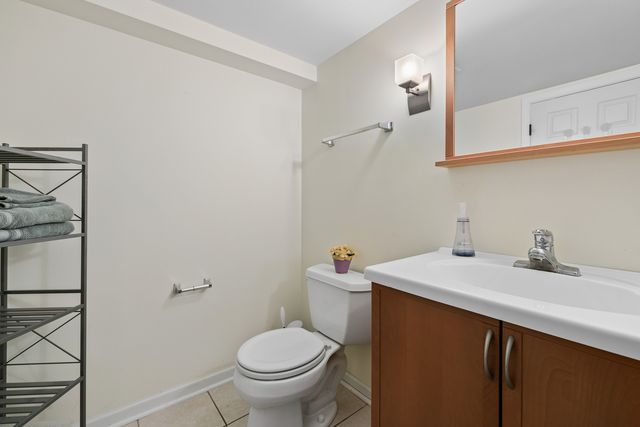 3102 Merrywell Court, Carpentersville, IL 60110
