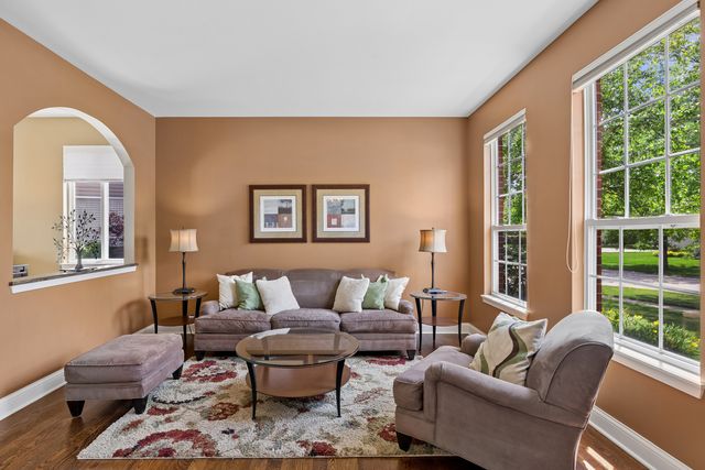 3102 Merrywell Court, Carpentersville, IL 60110