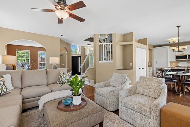 3102 Merrywell Court, Carpentersville, IL 60110