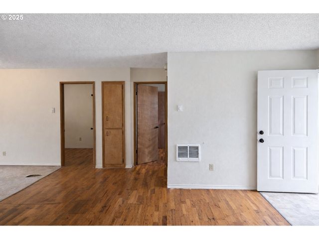 10323 Ne 58TH St, Vancouver, WA 98662