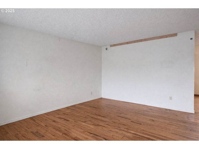 10323 Ne 58TH St, Vancouver, WA 98662