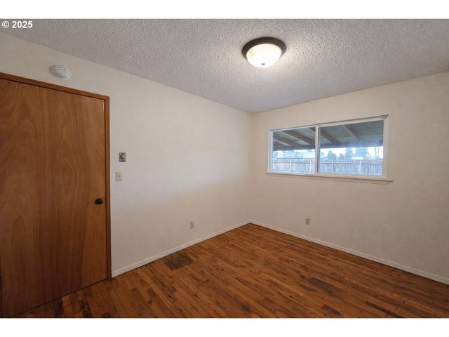 10323 Ne 58TH St, Vancouver, WA 98662