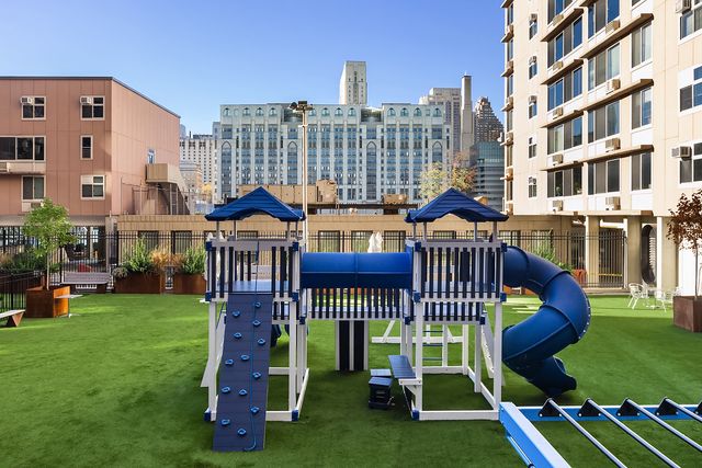 555 Main St Apt 1311, New York City, NY 10044