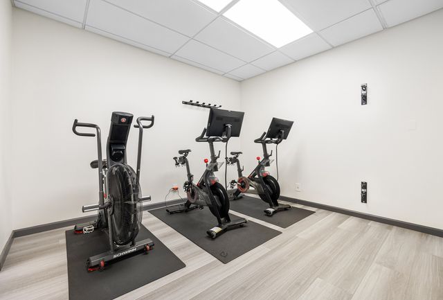 555 Main St Apt 1311, New York City, NY 10044