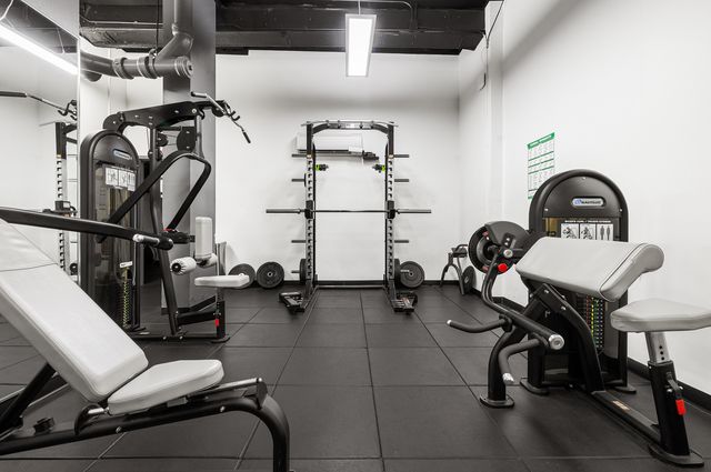 555 Main St Apt 1311, New York City, NY 10044