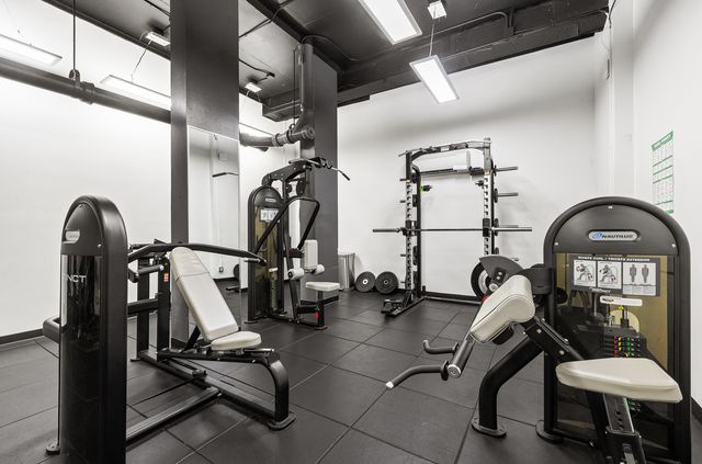 555 Main St Apt 1311, New York City, NY 10044