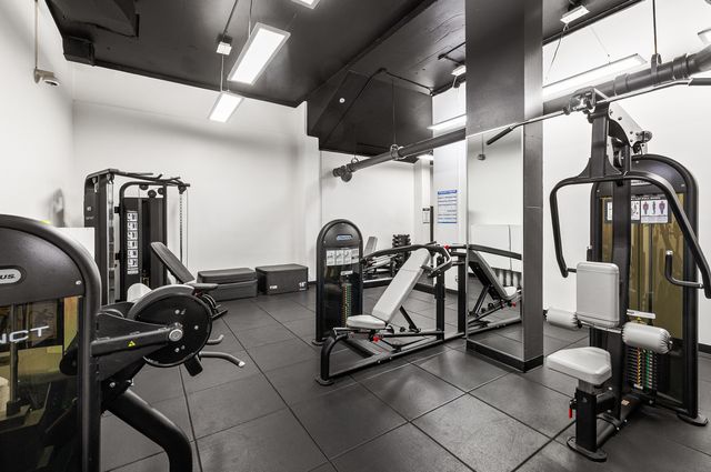 555 Main St Apt 1311, New York City, NY 10044