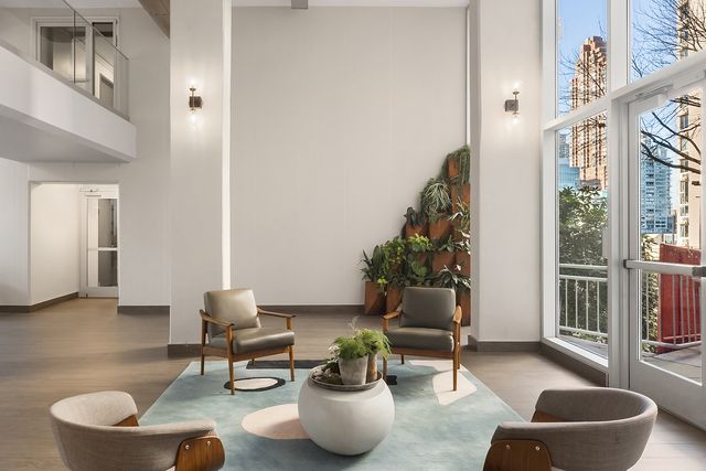 555 Main St Apt 1311, New York City, NY 10044