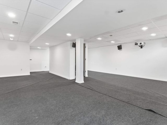 47044 Pamela Drive, Macomb, MI 48044