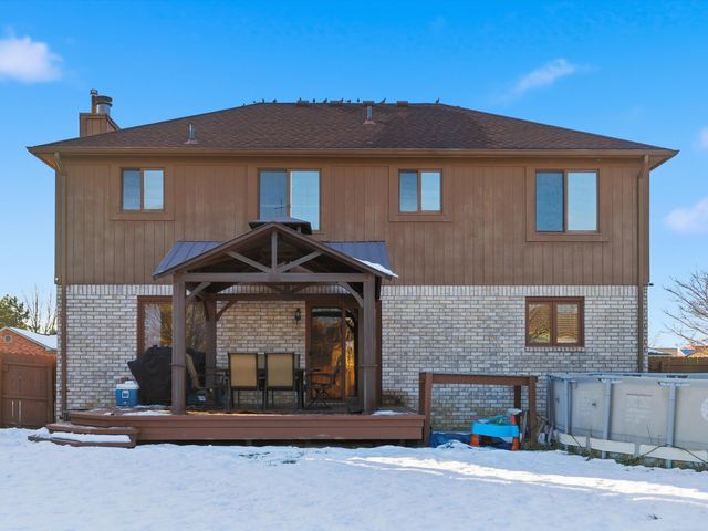 47044 Pamela Drive, Macomb, MI 48044