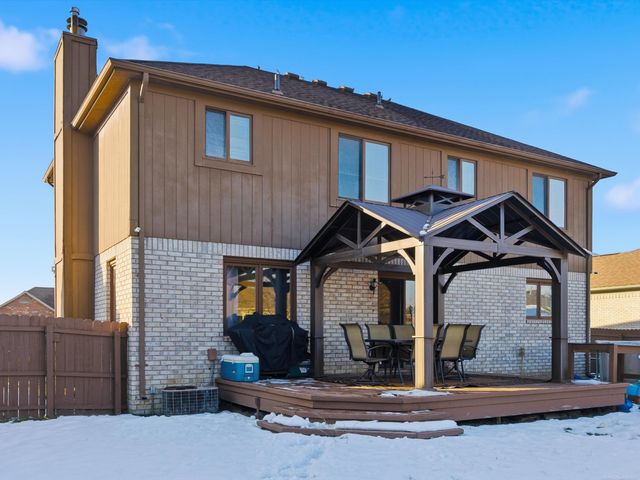 47044 Pamela Drive, Macomb, MI 48044