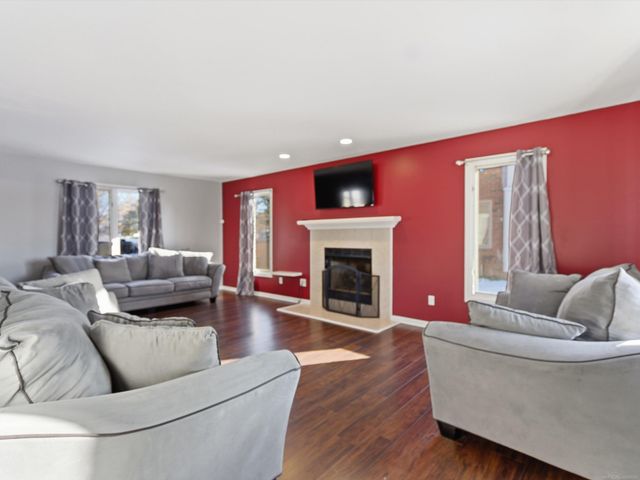 47044 Pamela Drive, Macomb, MI 48044