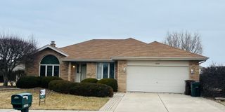 18037 Sippel Drive, Tinley Park, IL 60487